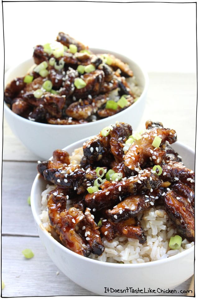 Crispy & Chewy Sesame Shiitake! Slightly crispy on the outside, super chewy and juicy on the inside, coated in a sticky sweet and spicy sauce. A vegan version of sesame beef. #itdoesnttastelikechicken