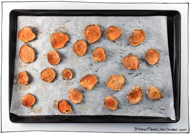Easy DIY Sweet Potato Dog Chews, just like the store-bought treats but a fraction of the price. Dogs love these and they make a great gift! #itdoesnttastelikechicken