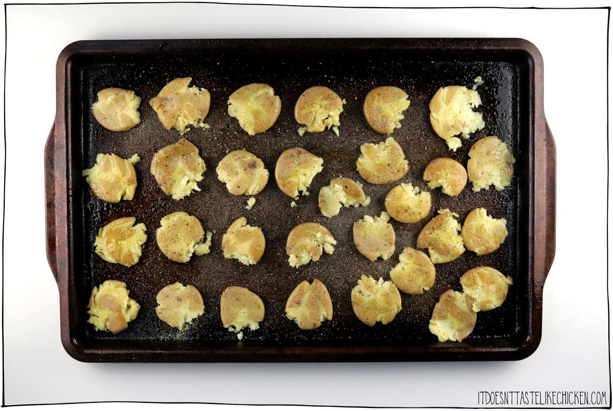 Season with olive oil, garlic powder, salt, and pepper.