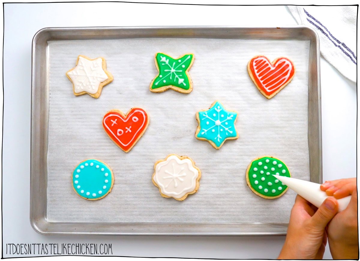 Decorate your vegan sugar cookies as desired.