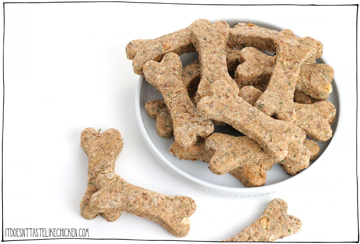 These healthy dog treats are easy to make and full of ingredients that are good for your dog. These treats help freshen breath, improve skin and coat health, and are packed with fiber, and nutrients your dog needs.  Best yet, dogs love them!! #itdoesnttastelikechicken #dogrecipe #dogtreats #dog