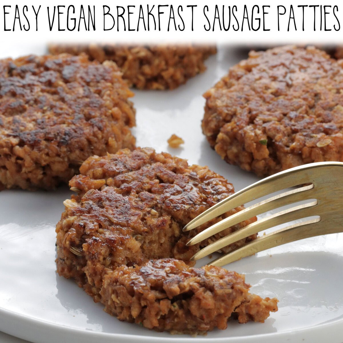 Easy vegan Breakfast Sausage Patties
